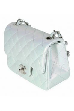 Chanel Vintage Vintage Tassen Chanel Light Blue Iridescent Quilted Calfskin Square Classic Flap Bag 4151688 Blue