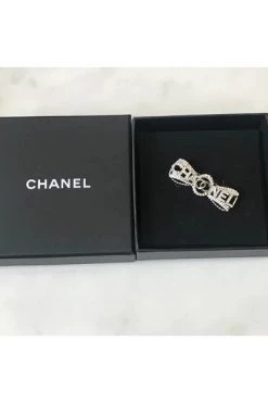 Chanel Vintage Vintage Sieraden Pre-owned Metal Brooches Gray 11 Chanel Vintage Vintage Sieraden Pre-owned Metal Brooches Gray -Goedkope Chanel Vintage winkel 0177b82c5a774169464d3cc3dacb229e