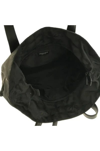 Chanel Vintage Vintage Tassen Pre-owned Nylon Totes Black 4 Chanel Vintage Vintage Tassen Pre-owned Nylon Totes Black - Afbeelding 4