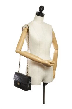 Chanel Vintage Vintage Tassen Pre-owned Timeless Lambskin Leather Double Flap Bag Black -Goedkope Chanel Vintage winkel 30ad37ff94d77a9cb4cad62b04c28ecd