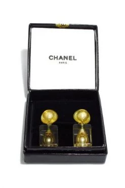 Chanel Vintage Vintage Sieraden Pre-owned Plastic Earrings Beige -Goedkope Chanel Vintage winkel 362a2d8e3ee070a3f93fdbf834523fc0