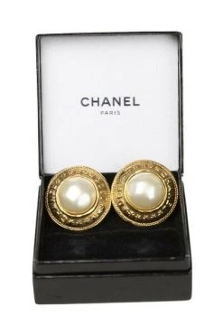 Chanel Vintage Vintage Sieraden Pre-owned Clip-on Earrings Yellow