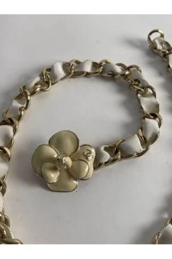 Chanel Vintage Vintage Accessoires White Metal Chanel Belt White -Goedkope Chanel Vintage winkel 75e02a80bc4aa2b7caf3abfe078a95fb
