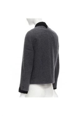 Chanel Vintage Vintage Jassen Pre-owned Cashmere Outerwear Gray