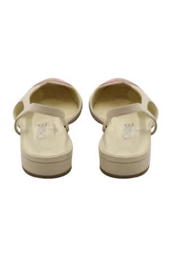 Chanel Vintage Vintage Schoenen Flat Sandals Beige