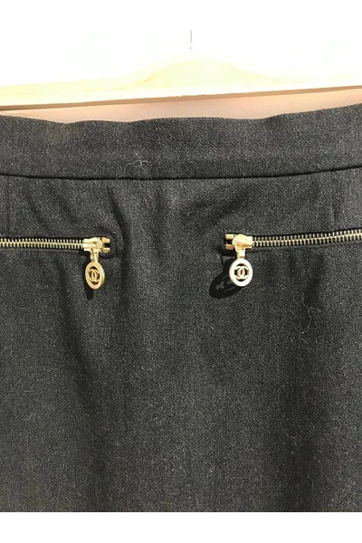 Chanel Vintage Vintage Rokken Pre-owned Wool Bottoms Black 2 Chanel Vintage Vintage Rokken Pre-owned Wool Bottoms Black - Afbeelding 2