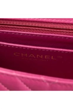 Chanel Vintage Vintage Tassen Pink Leather Chanel Flap Bag Pink
