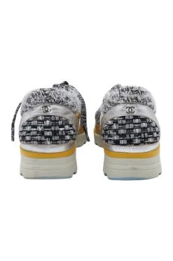 Chanel Vintage Vintage Schoenen Pre-owned Tweed Lace Up Sneakers In Leather Yellow -Goedkope Chanel Vintage winkel d88c2c93a768397e416782baea27f17e