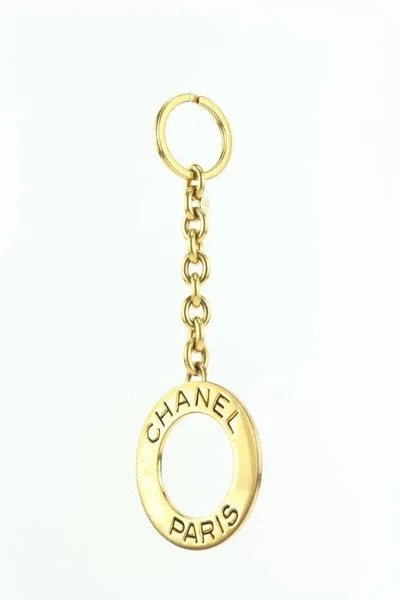 Chanel Vintage Vintage Accessoires Pre-owned Metal Key-holders Yellow 1 Chanel Vintage Vintage Accessoires Pre-owned Metal Key-holders Yellow