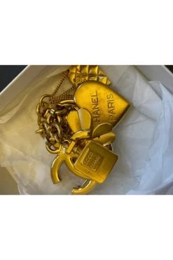 Chanel Vintage Vintage Sieraden Pre-owned Metal Brooches Yellow -Goedkope Chanel Vintage winkel ed9693f408d90b99fdeb48298e0b463d